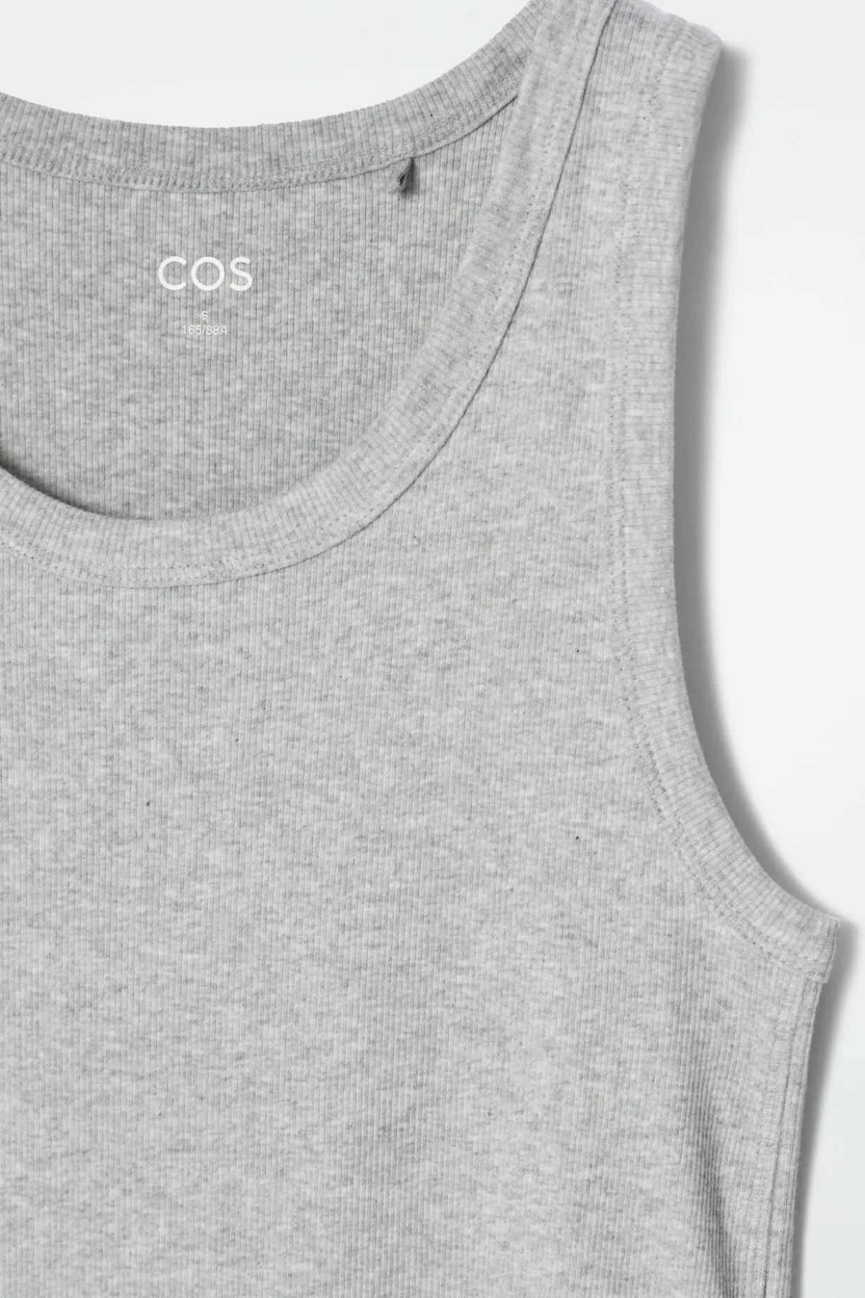 GERIPPTES TANKTOP