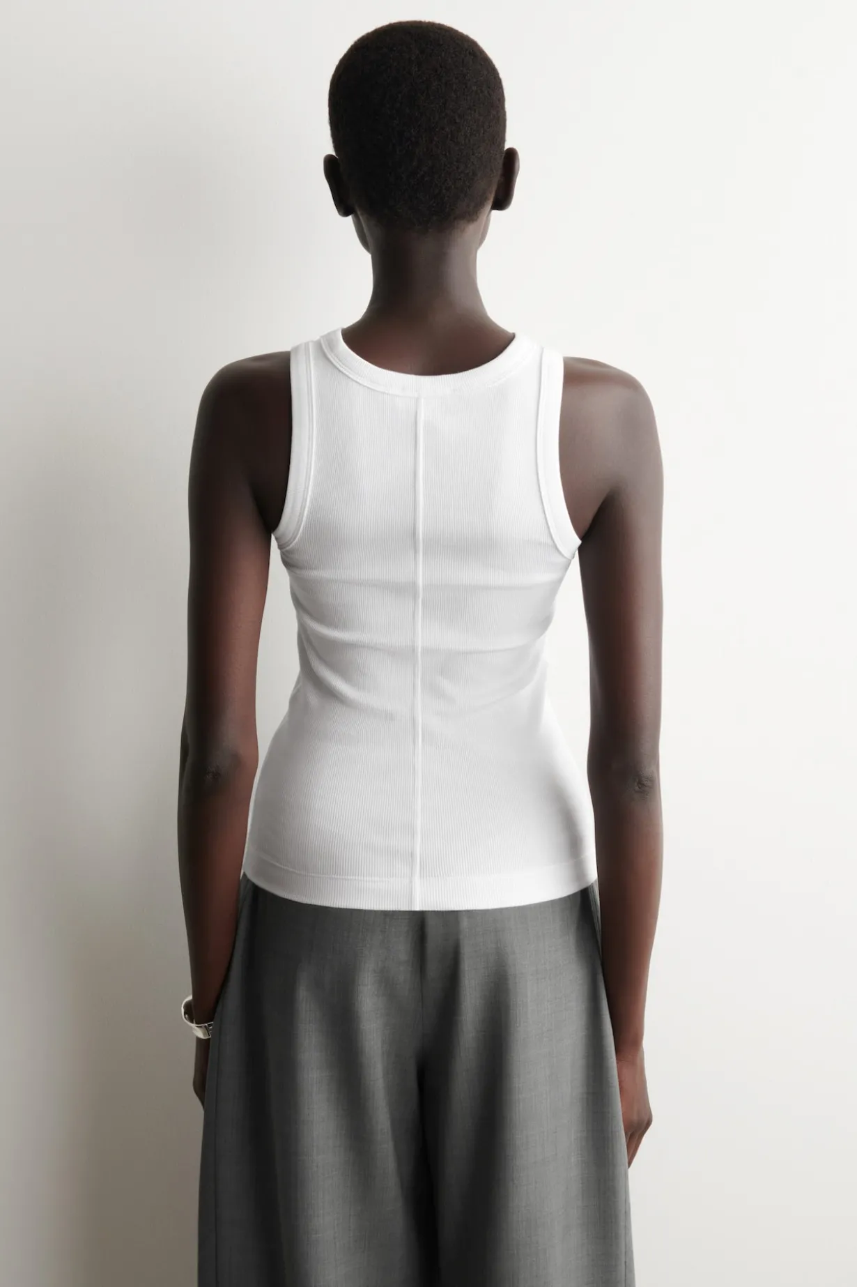GERIPPTES TANKTOP AUS BAUMWOLLE