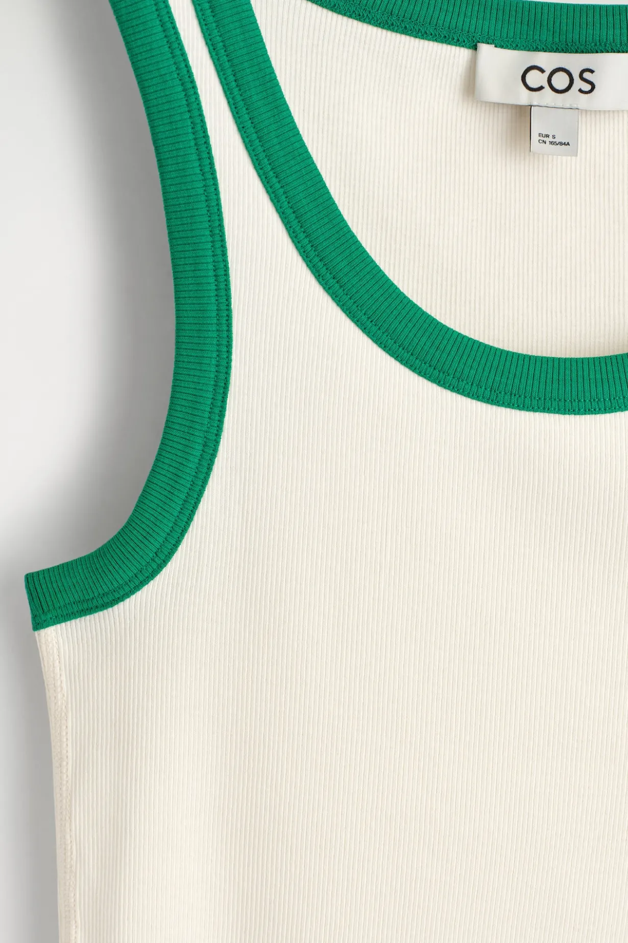 GERIPPTES TANKTOP AUS BAUMWOLLE