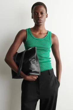 GERIPPTES TANKTOP AUS BAUMWOLLE