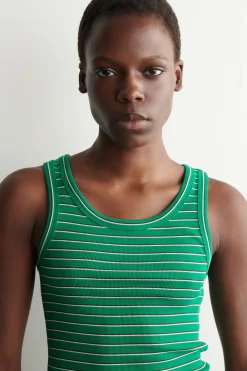 GERIPPTES TANKTOP AUS BAUMWOLLE