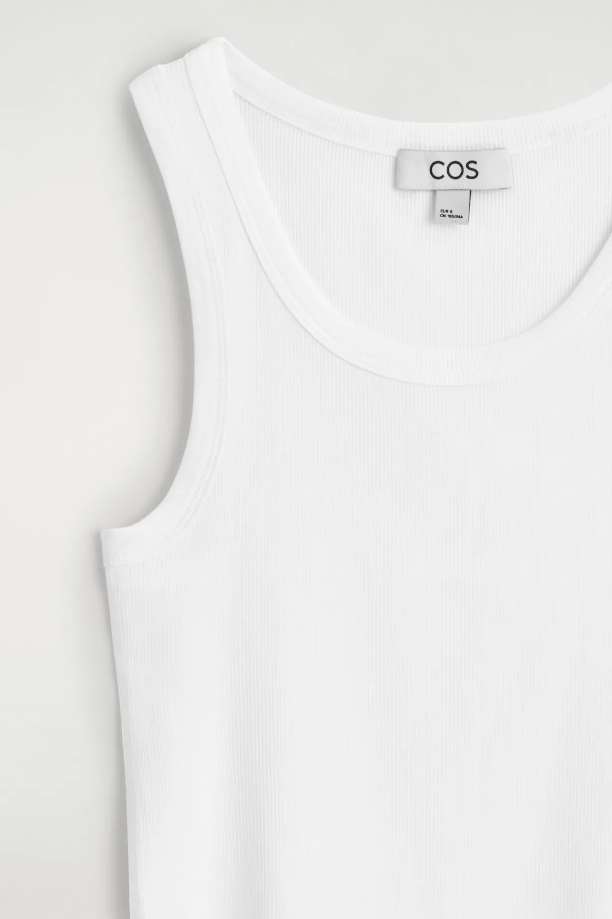 GERIPPTES TANKTOP AUS BAUMWOLLE