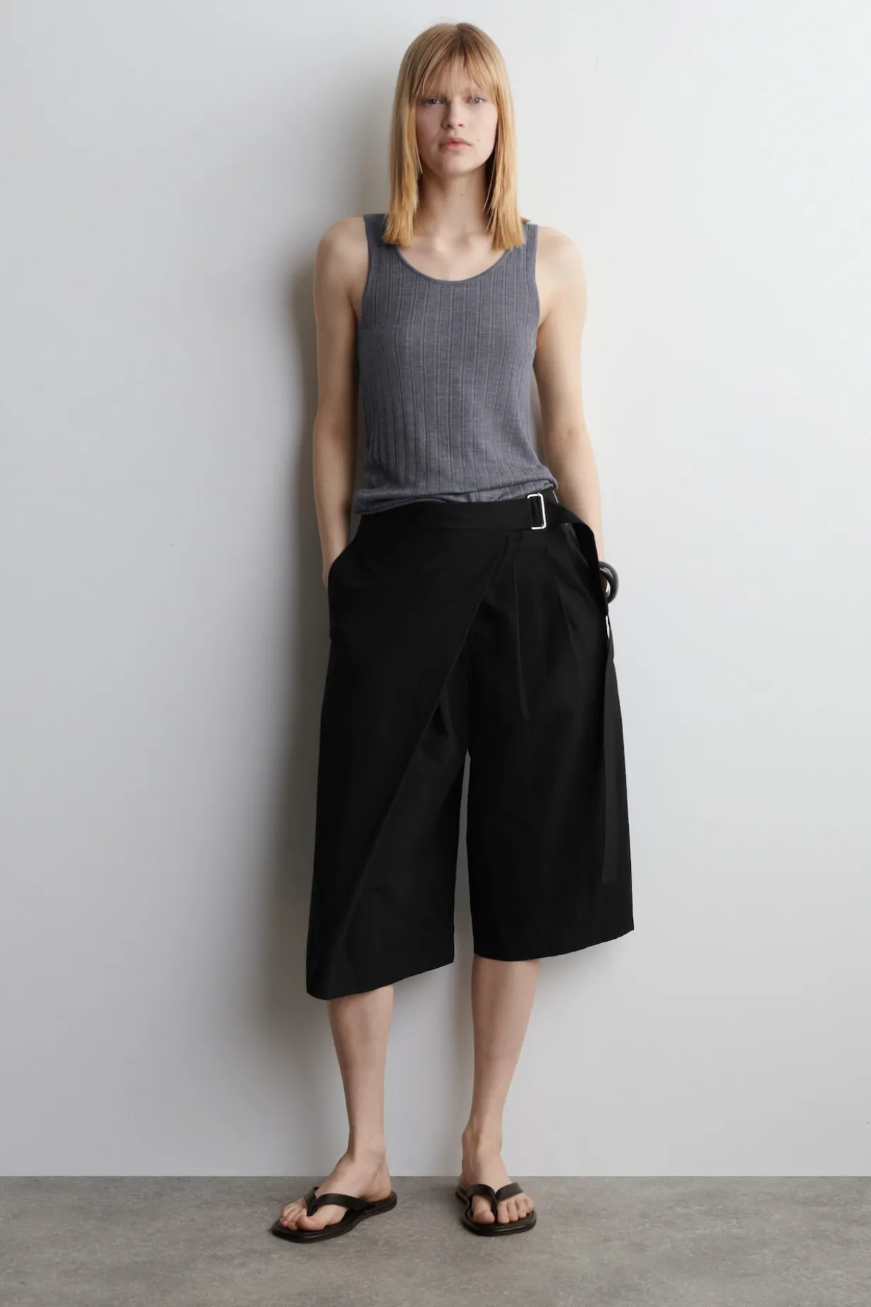 GERIPPTES TANKTOP AUS SEIDE