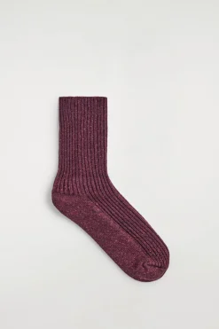 GESPRENKELTE SOCKEN AUS RIPPSTRICK
