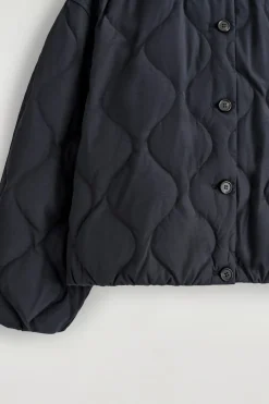 GESTEPPTE DAUNENJACKE MIT RAFFUNGEN