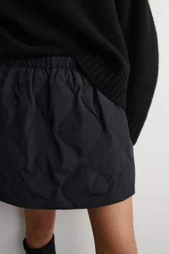 GESTEPPTER MINIROCK MIT DAUNENFÜLLUNG