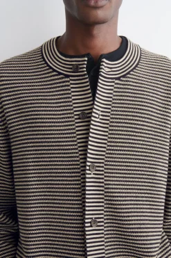 GESTREIFTE STRICKJACKE AUS MERINOWOLLE