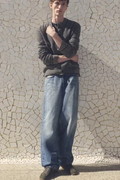 GESTREIFTE STRICKJACKE AUS MERINOWOLLE