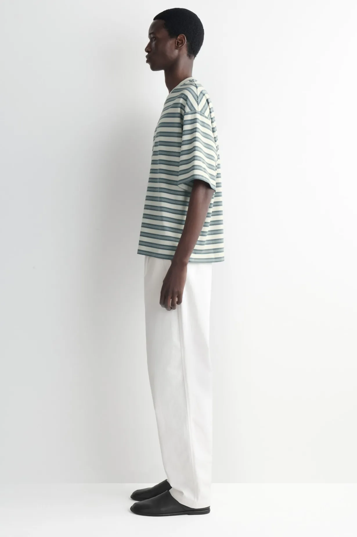 GESTREIFTES OVERSIZED-T-SHIRT AUS BAUMWOLLE