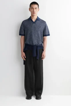 GESTREIFTES POLOSHIRT MIT LOCHSTRICKMUSTER