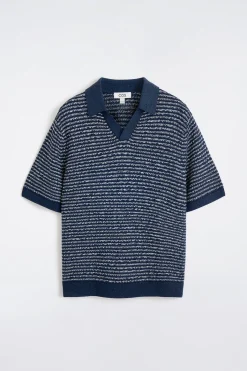 GESTREIFTES POLOSHIRT MIT LOCHSTRICKMUSTER