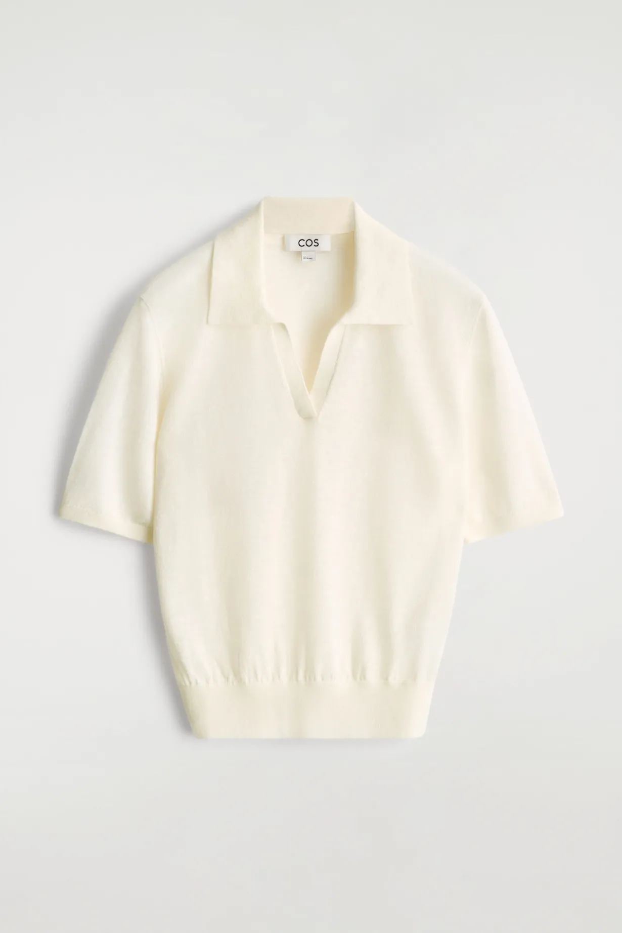 GESTRICKTES POLOSHIRT AUS LEINEN-MERINOWOLL-MIX