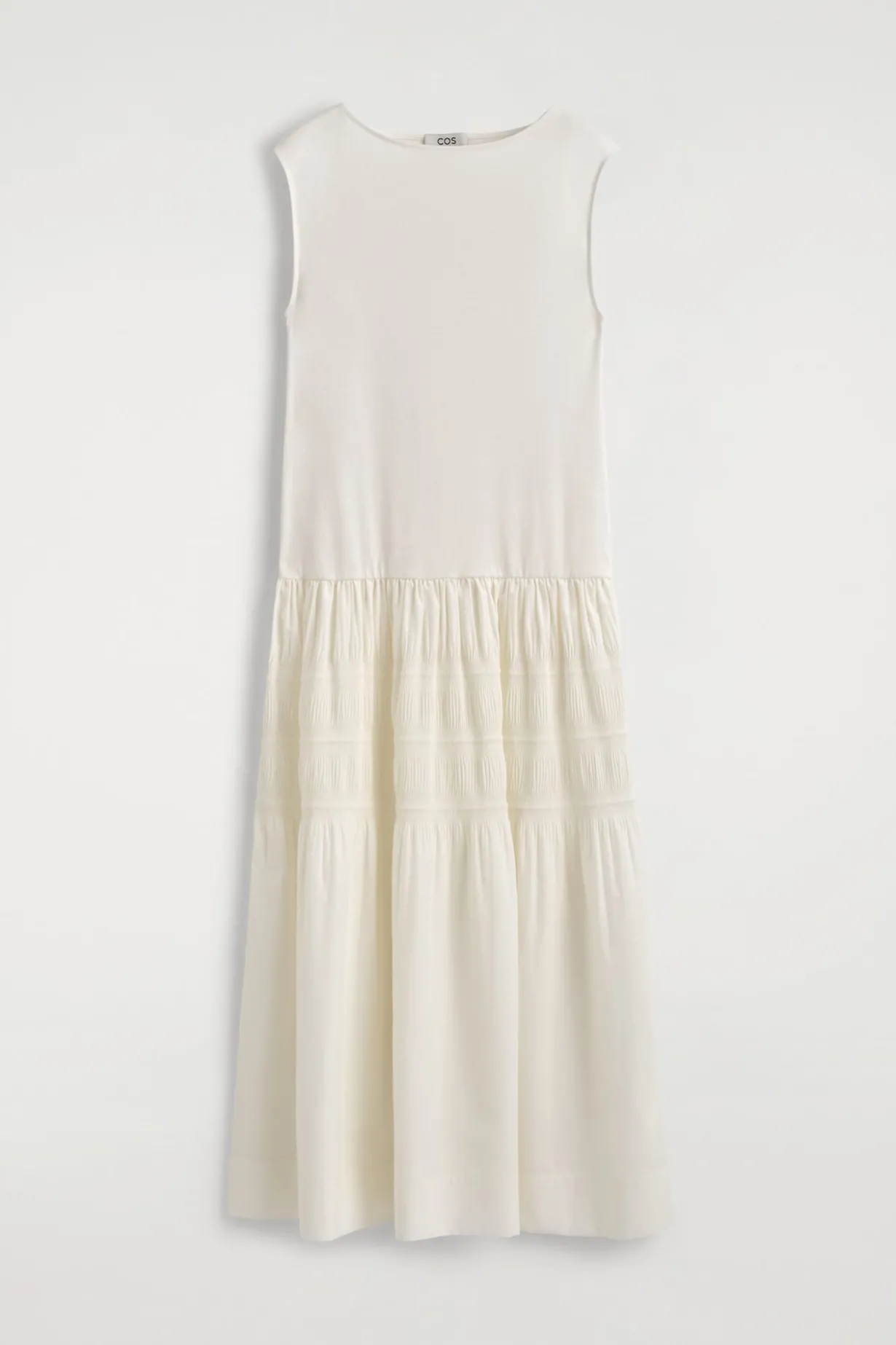 GESTUFTES MIDIKLEID MIT RAFFUNGEN