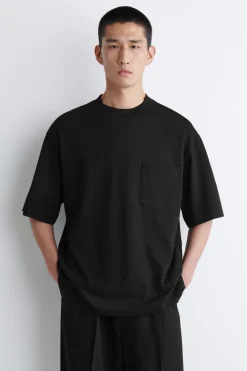 GEWICHTIGES OVERSIZED-T-SHIRT AUS BAUMWOLLE