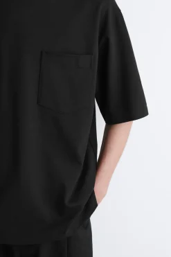 GEWICHTIGES OVERSIZED-T-SHIRT AUS BAUMWOLLE