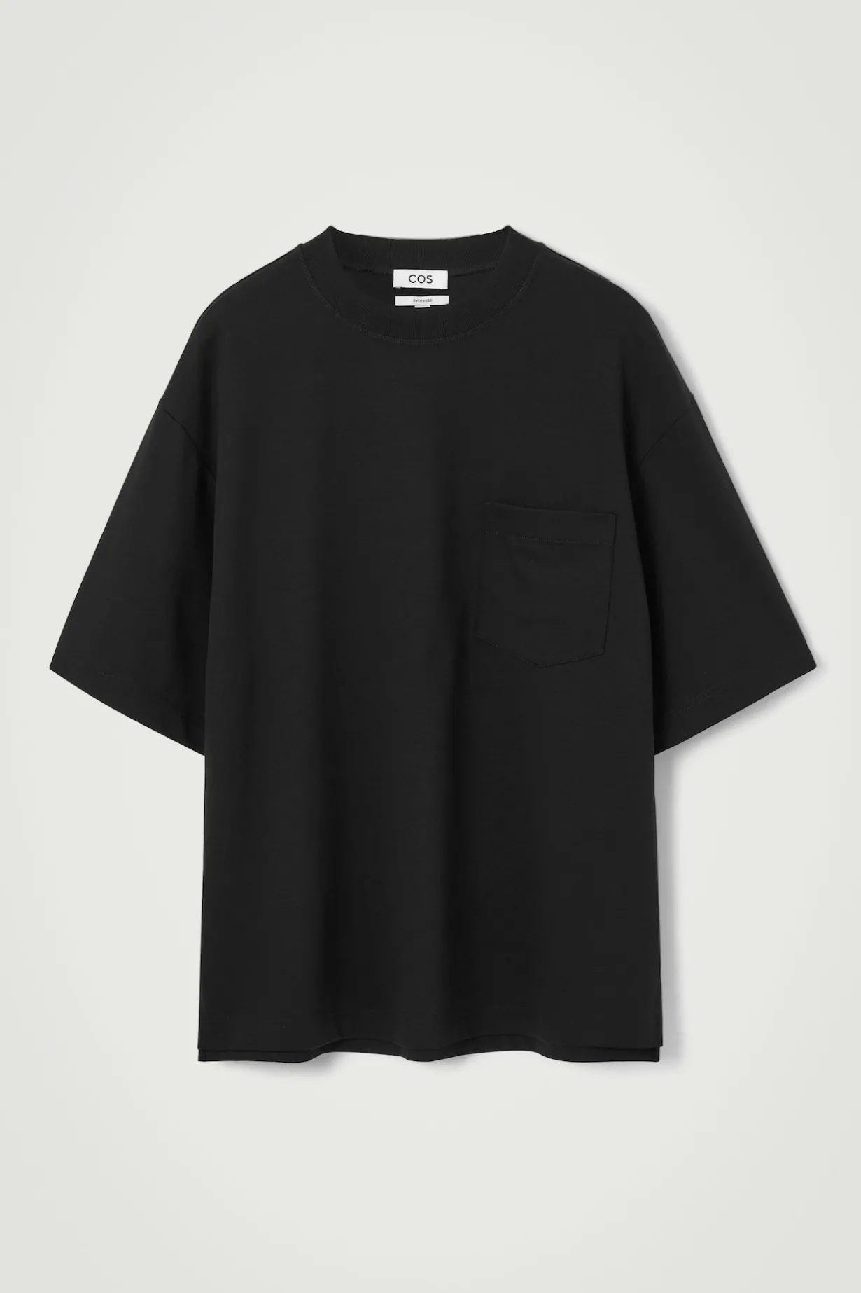 GEWICHTIGES OVERSIZED-T-SHIRT AUS BAUMWOLLE