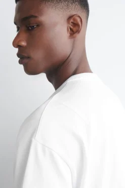 GEWICHTIGES OVERSIZED-T-SHIRT