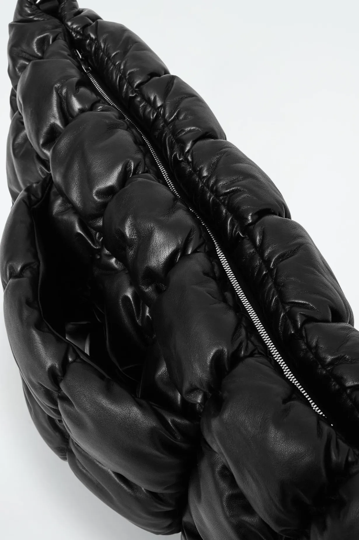 GROSSE GESTEPPTE PILLOW CLUTCH - LEDER