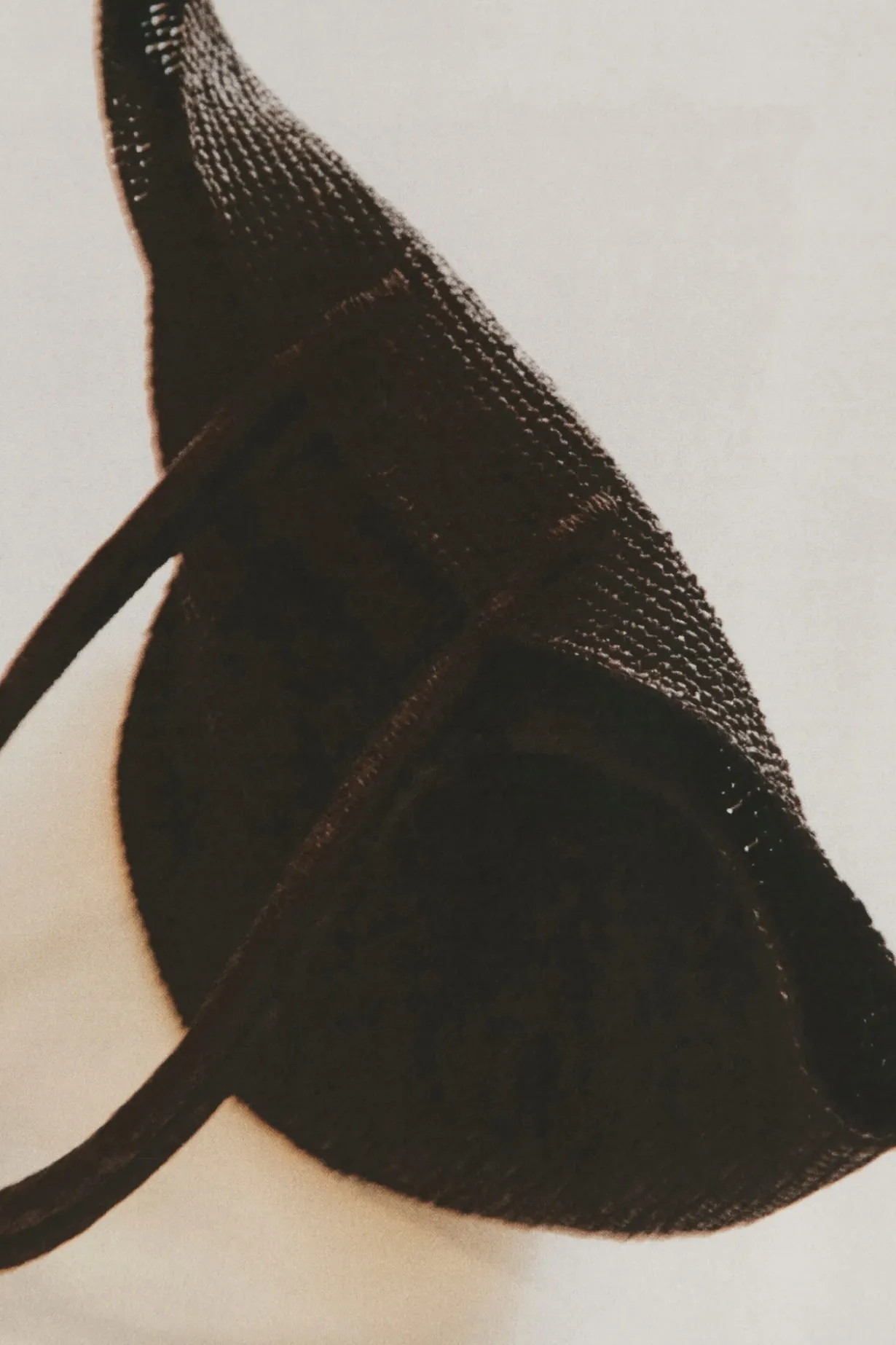 HANDGEWEBTE TASCHE - STROH