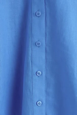 HEMD MIT V-AUSSCHNITT AUS LEINEN MIT KNOPFDETAIL