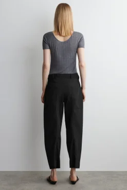 HOSE AUS NYLON MIT BARREL-BEIN
