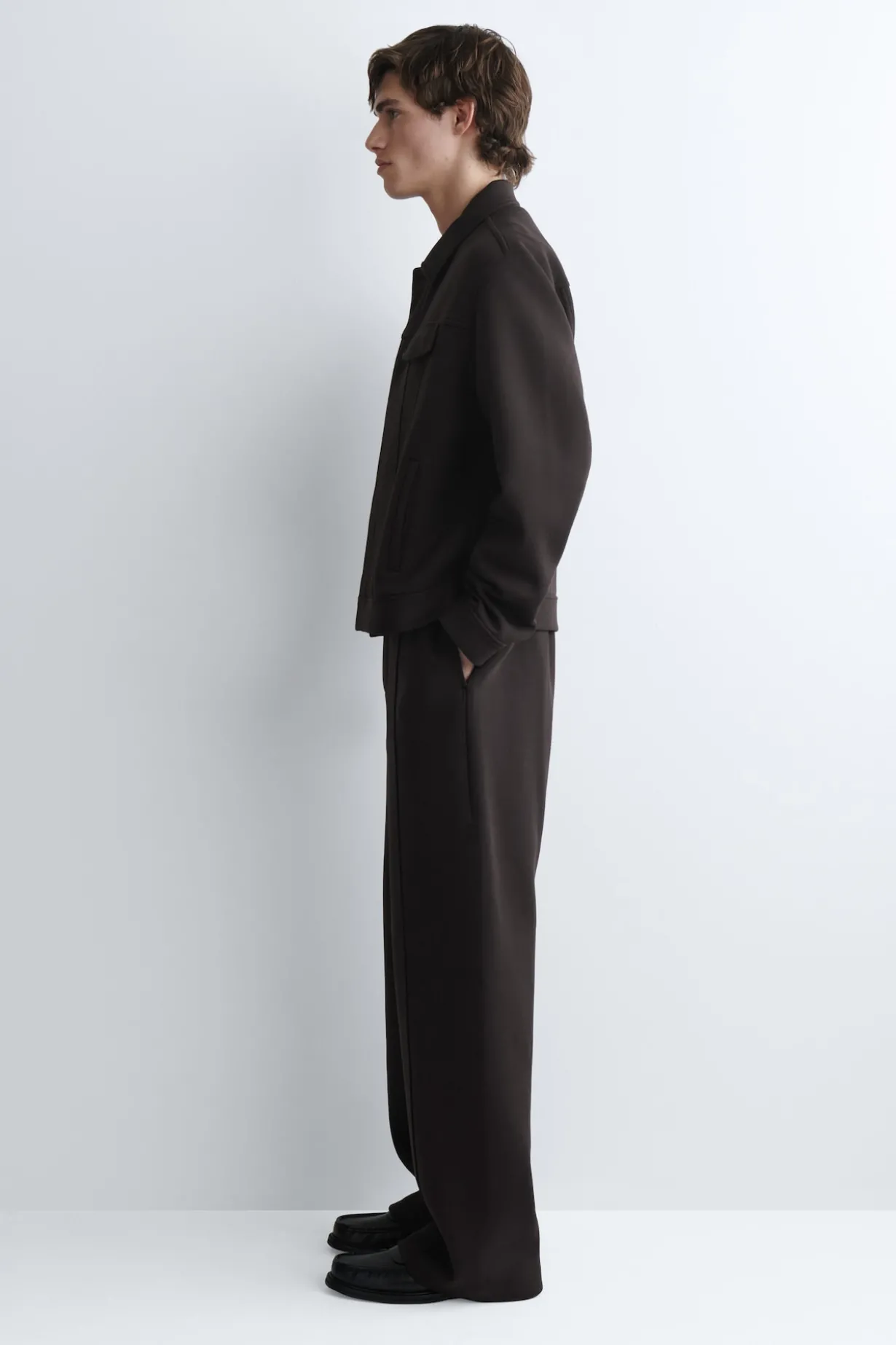 HOSE AUS SCUBA MIT GERADEM BEIN