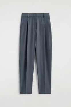 HOSE AUS SEIDE IN KNITTEROPTIK MIT GERADEM BEIN