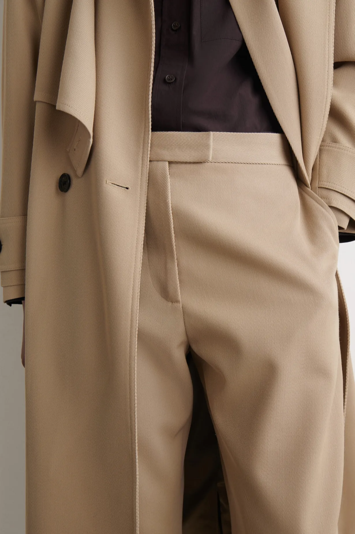 HOSE AUS TWILL MIT GERADEM BEIN