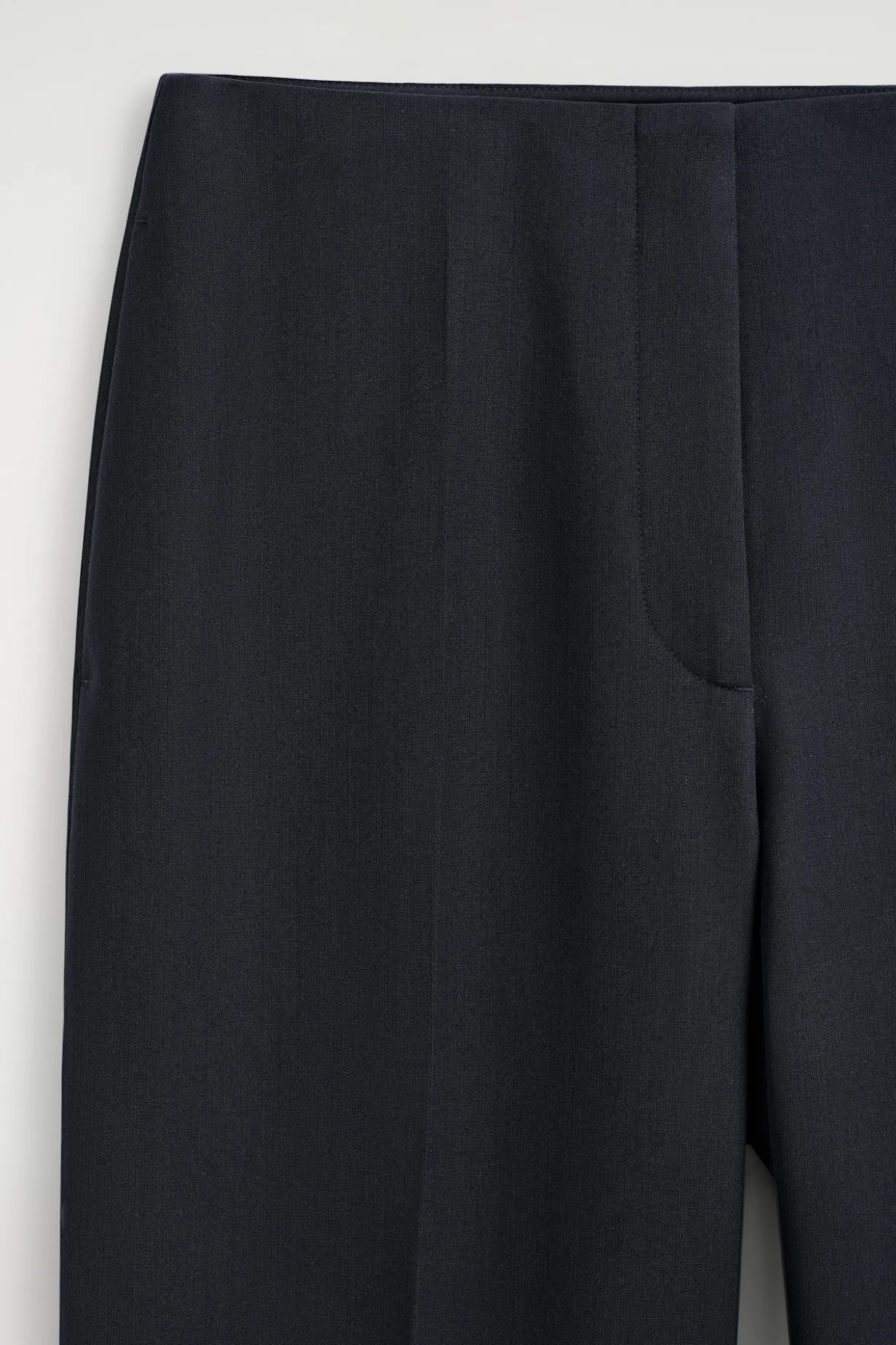 HOSE AUS WOLL-MIX MIT BARREL-BEIN