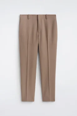 HOSE MIT SCHMALER PASSFORM AUS FLIEßENDEM TWILL
