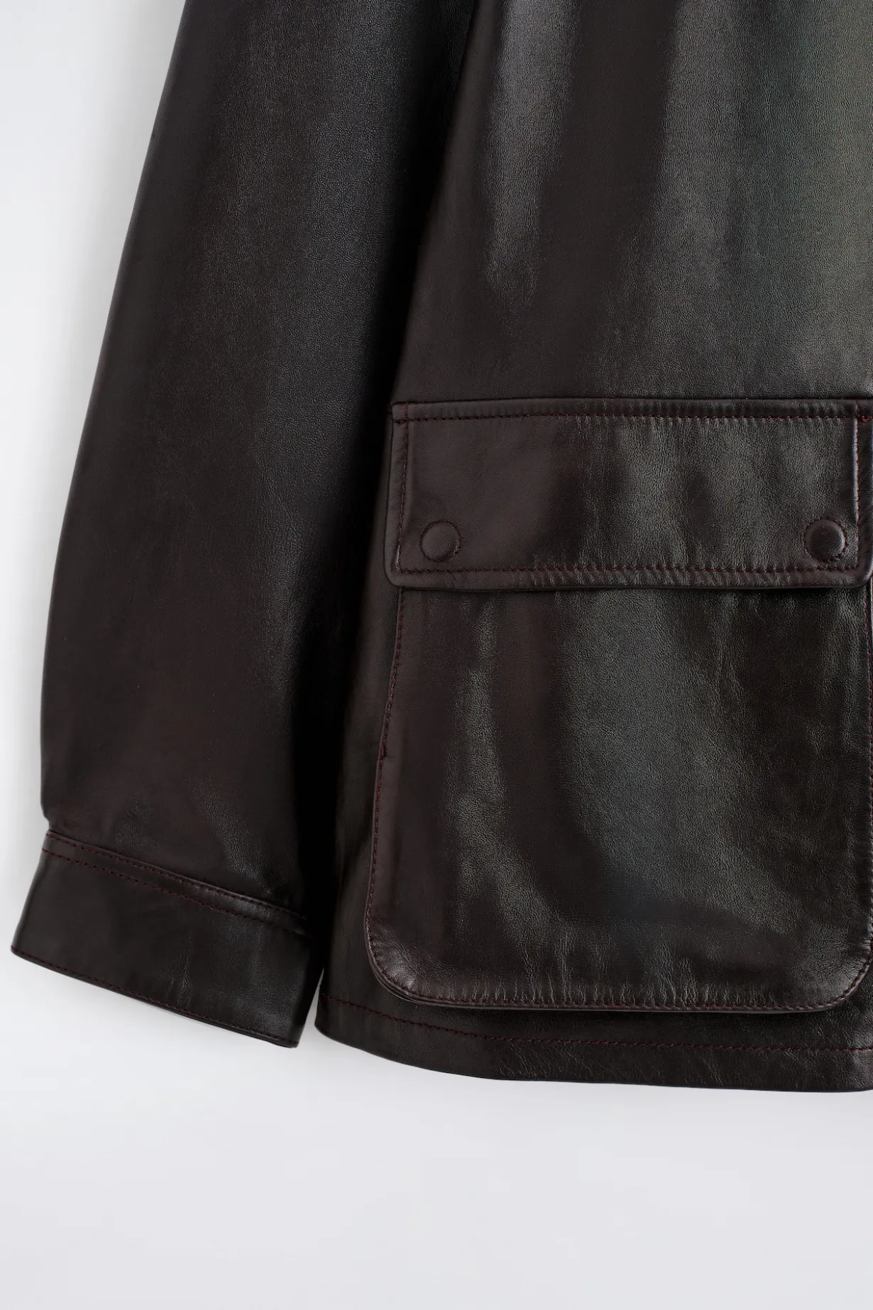 JACKE AUS BRÜNIERTEM NAPPALEDER