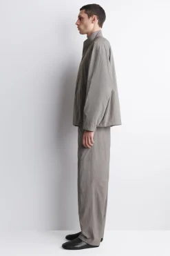 JACKE AUS FUNKTIONSNYLON
