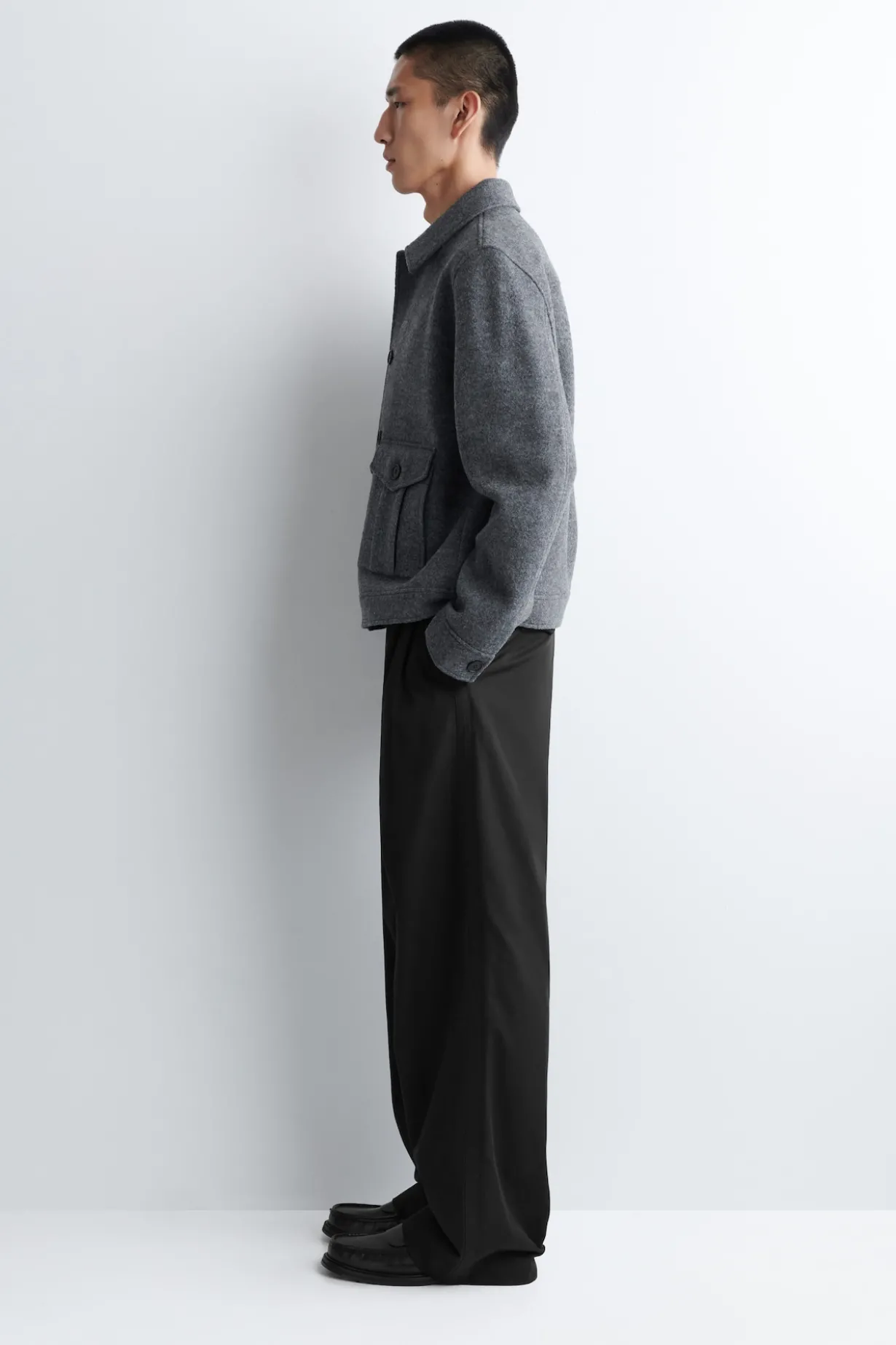 JACKE AUS GEKOCHTER WOLLE