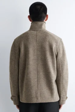 JACKE AUS KOCHWOLLE MIT GERIPPTEM KRAGEN