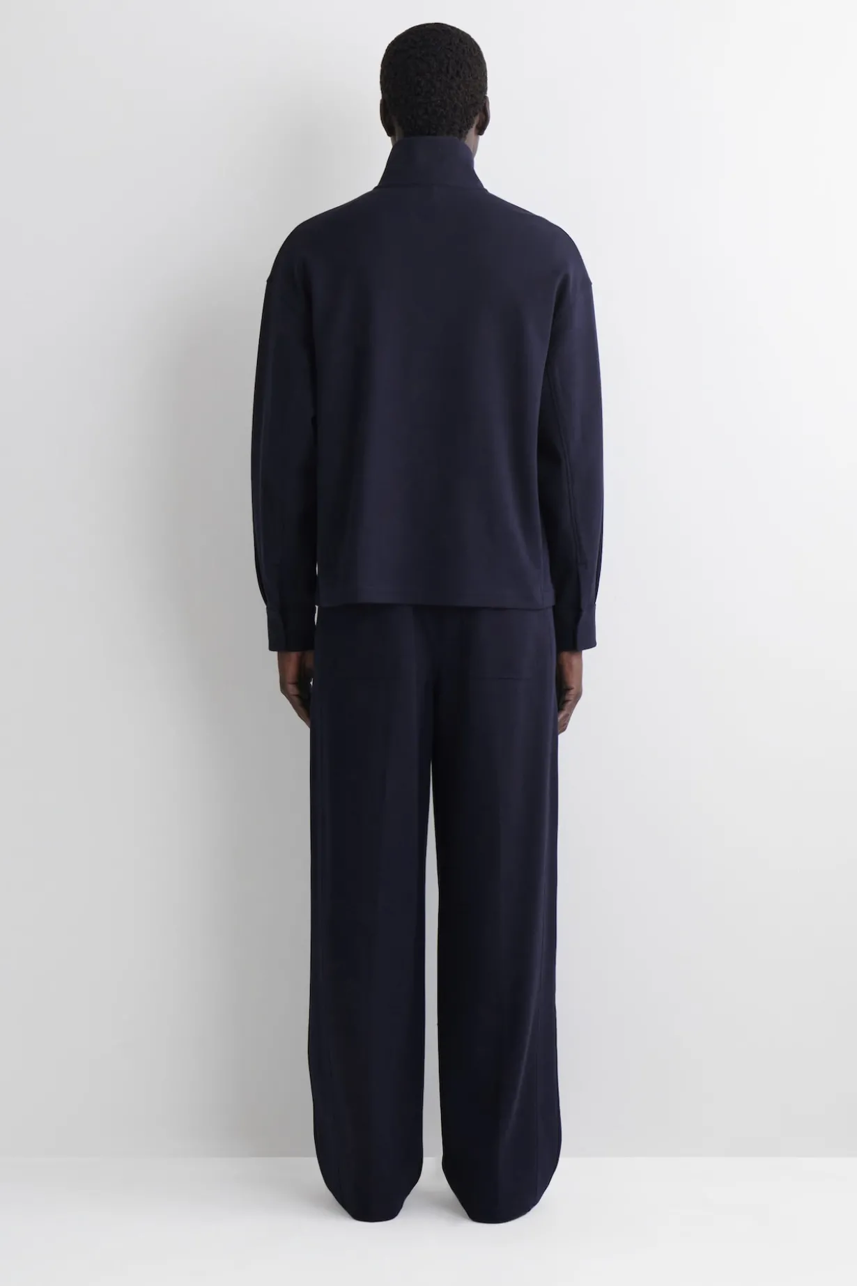 JERSEYHOSE MIT OVERSIZED-PASSFORM UND WEITEM BEIN