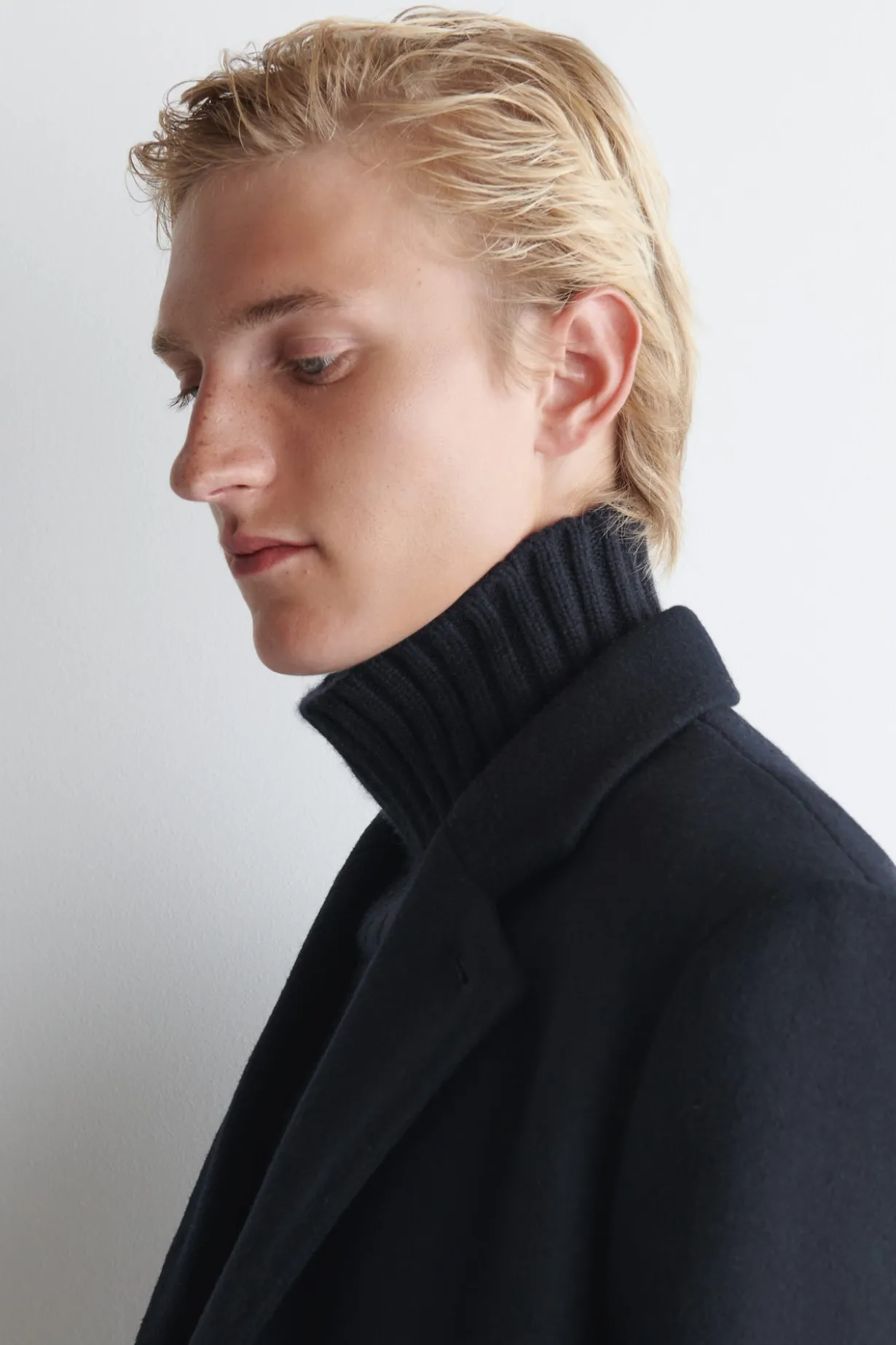 KASCHMIRPULLOVER MIT HOHEM KRAGEN