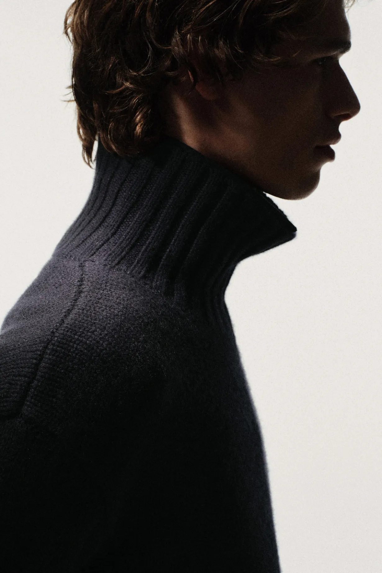 KASCHMIRPULLOVER MIT HOHEM KRAGEN