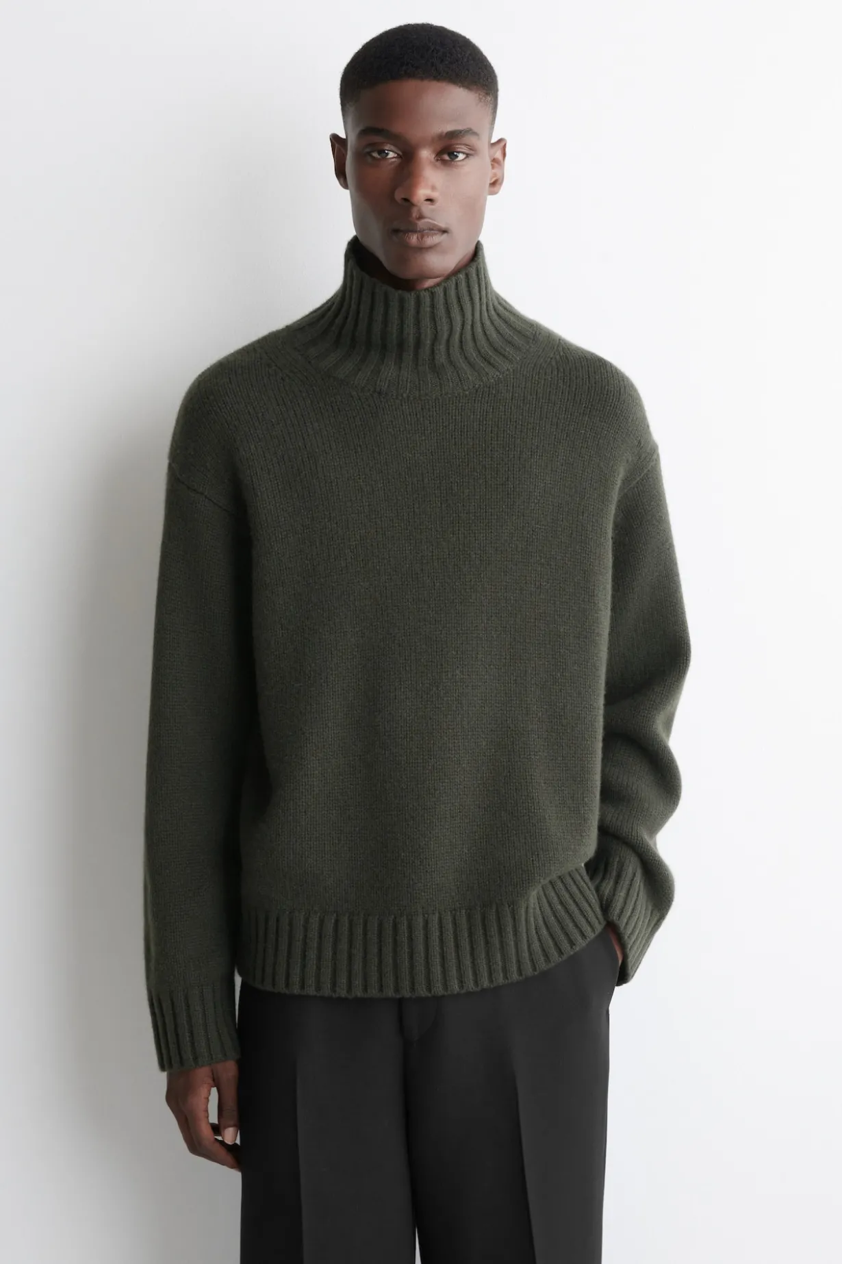 KASCHMIRPULLOVER MIT HOHEM KRAGEN