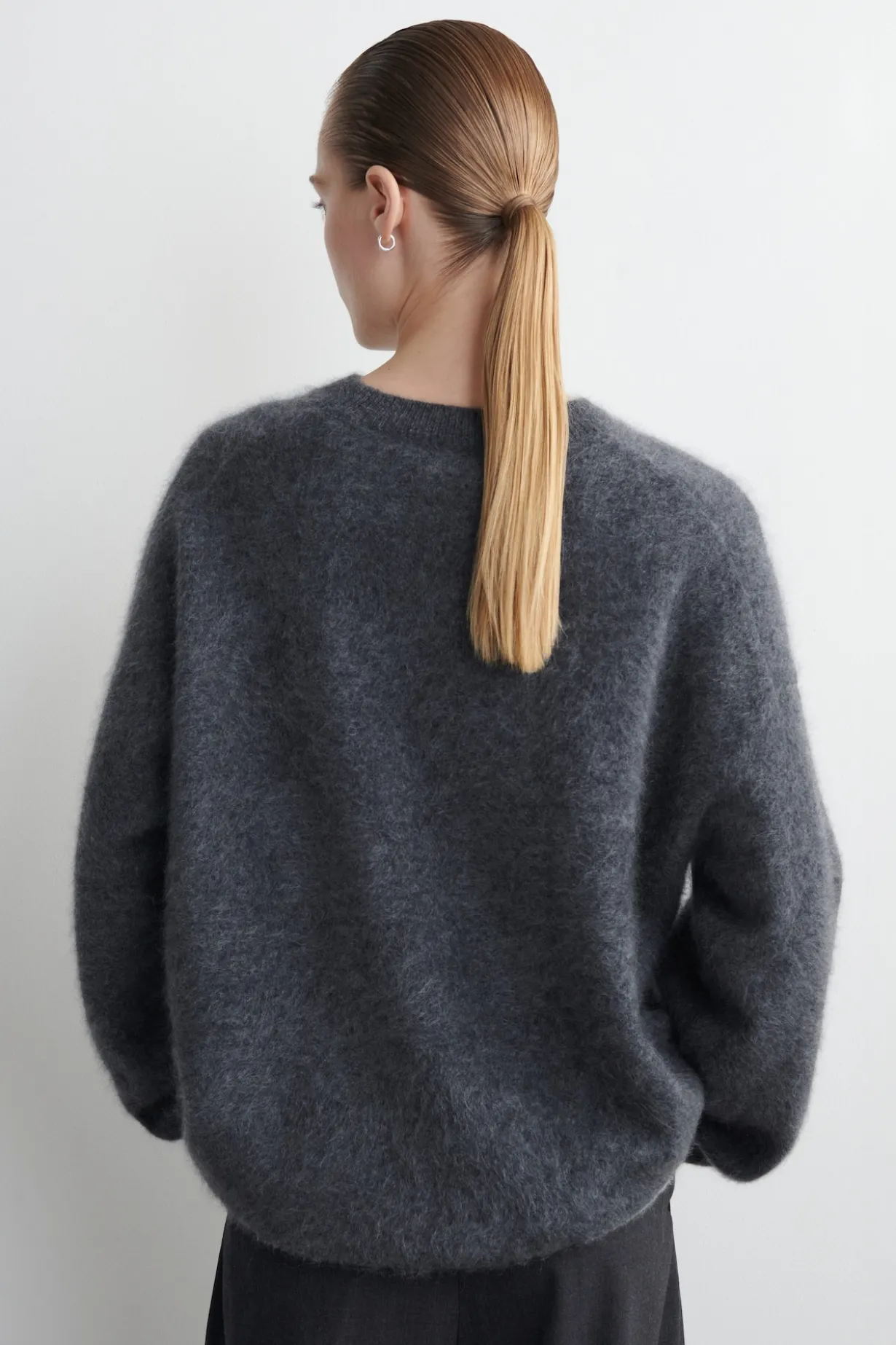 KASCHMIRPULLOVER MIT RUNDHALSAUSSCHNITT