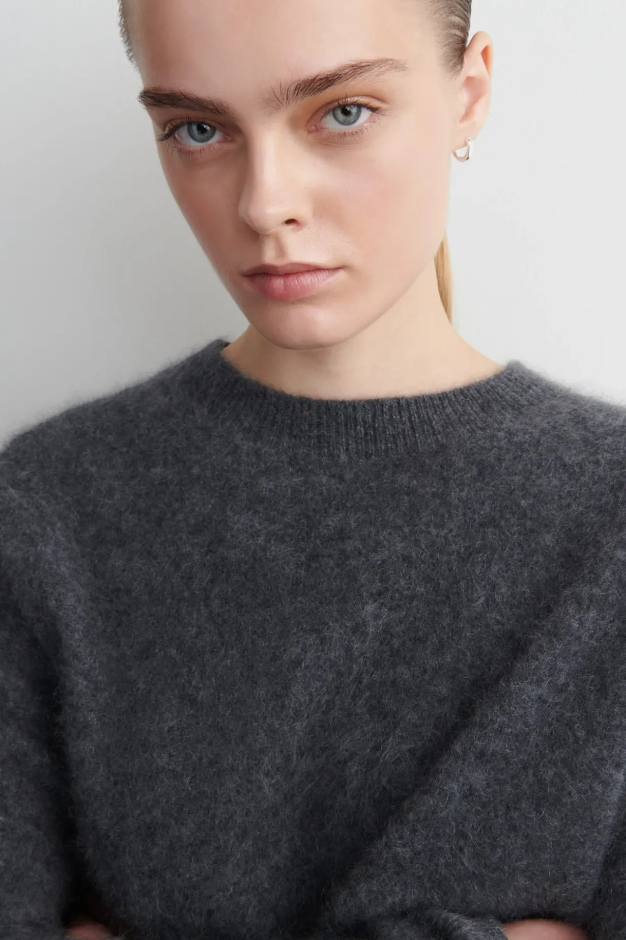 KASCHMIRPULLOVER MIT RUNDHALSAUSSCHNITT