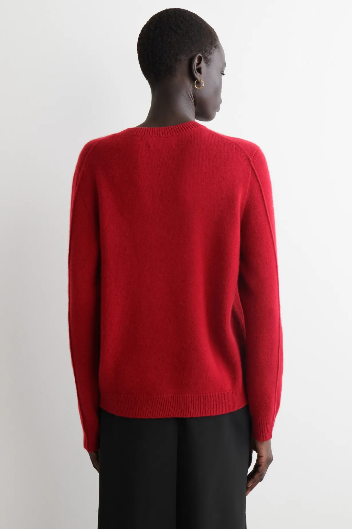 KASCHMIRPULLOVER MIT RUNDHALSAUSSCHNITT