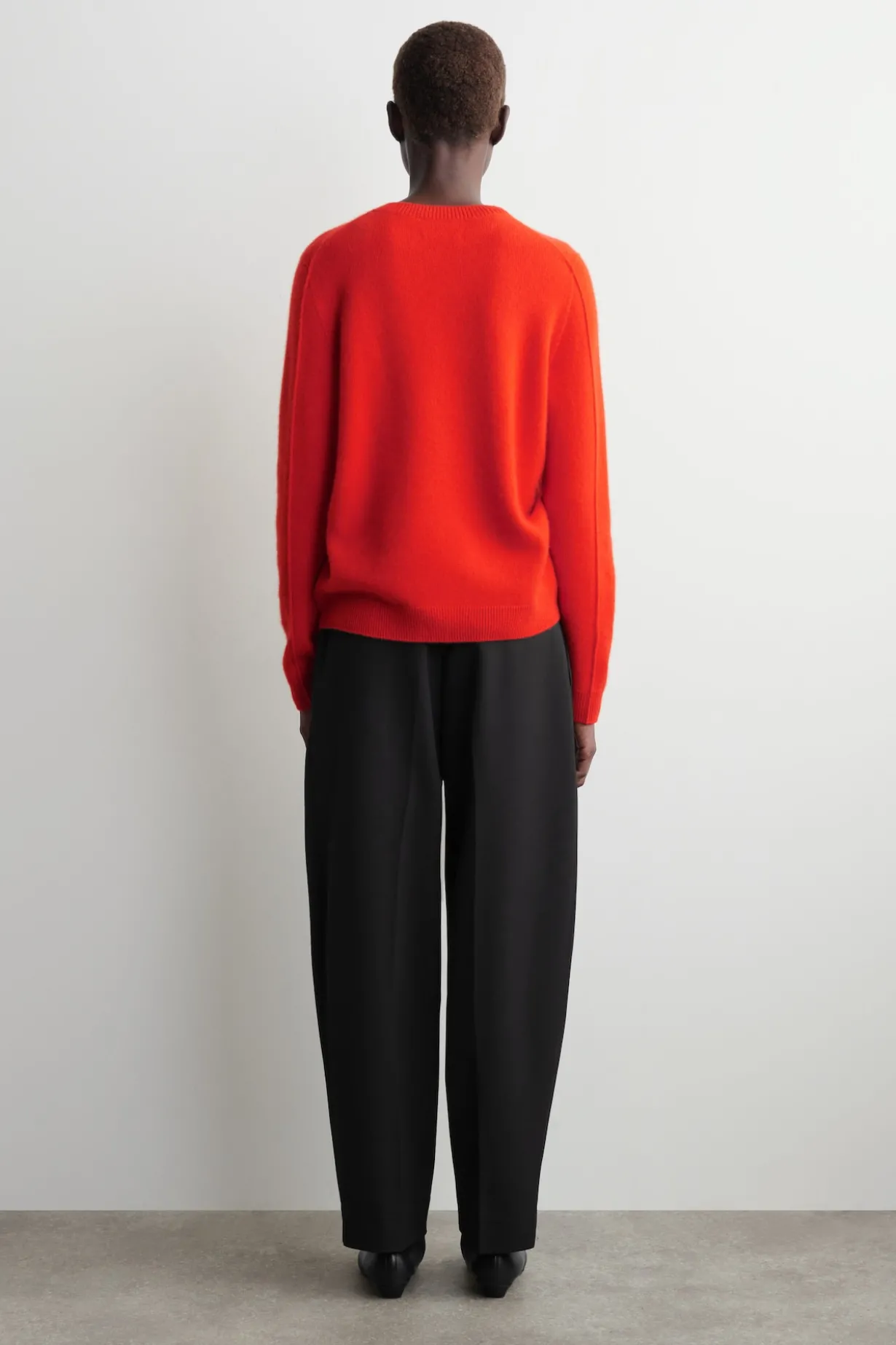 KASCHMIRPULLOVER MIT RUNDHALSAUSSCHNITT