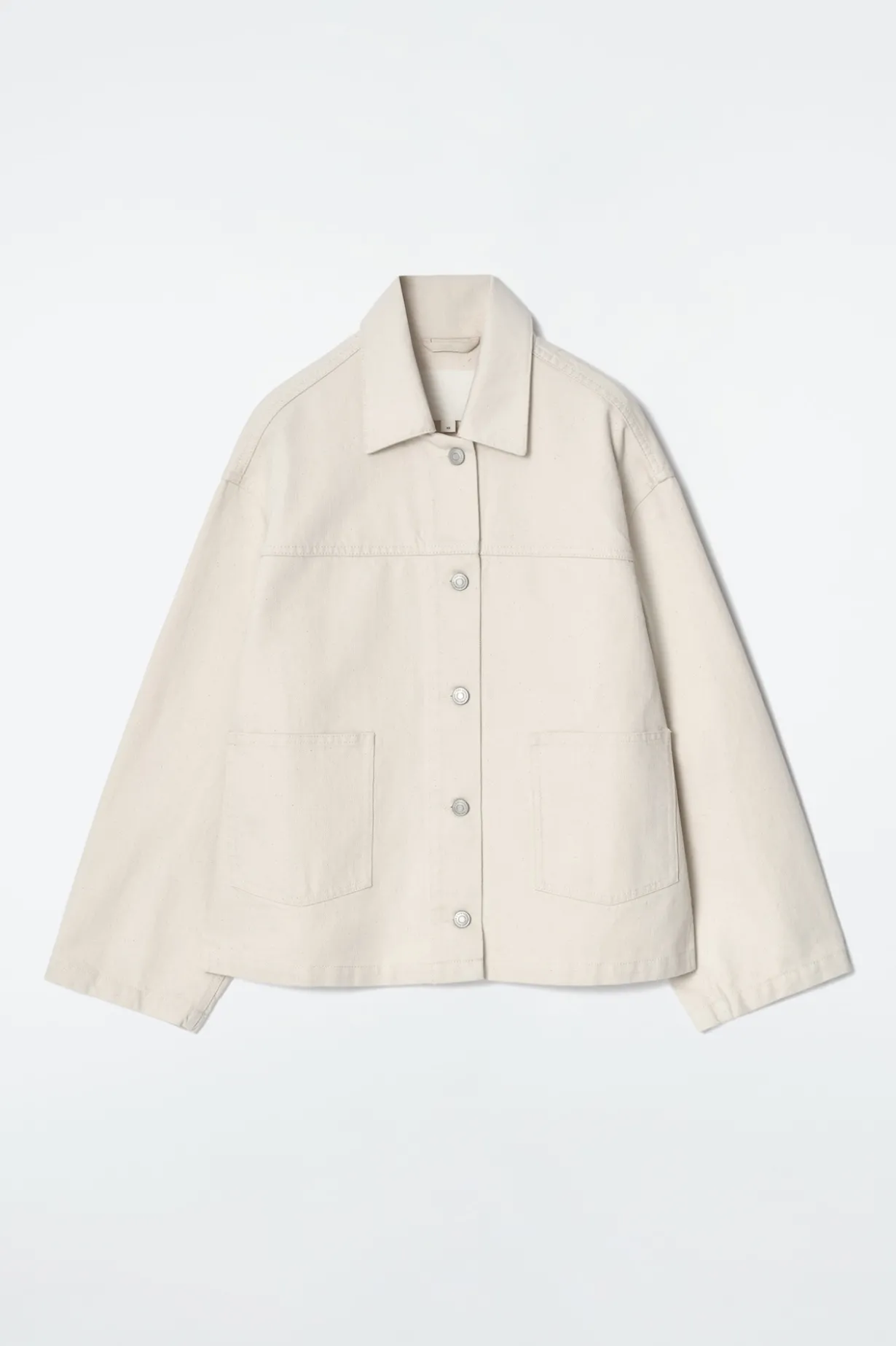 KASTENFÖRMIGE JEANSJACKE
