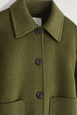 KASTENFÖRMIGE KURZJACKE AUS DOUBLEFACE-WOLLE