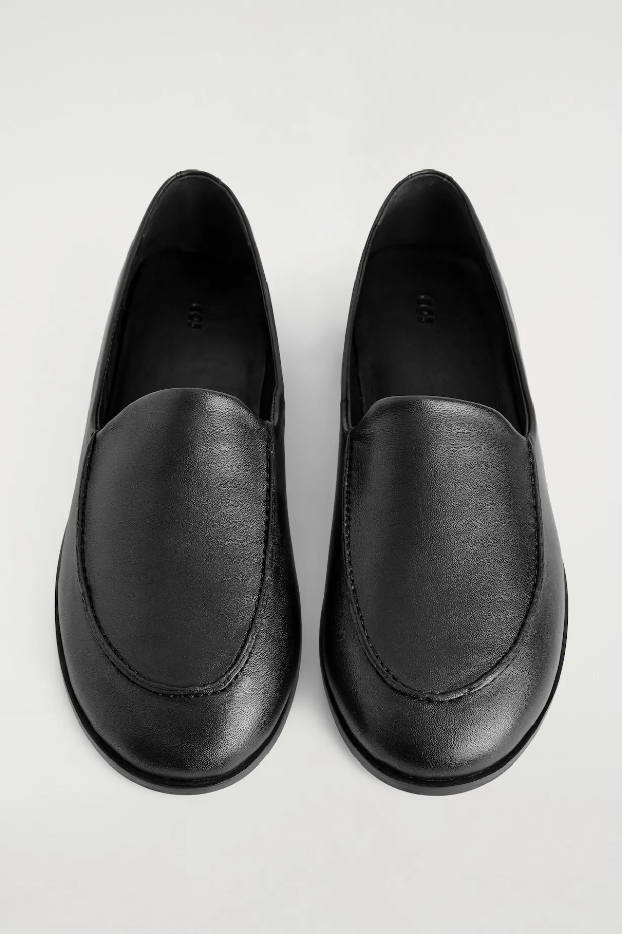 KLASSISCHE LOAFERS AUS LEDER