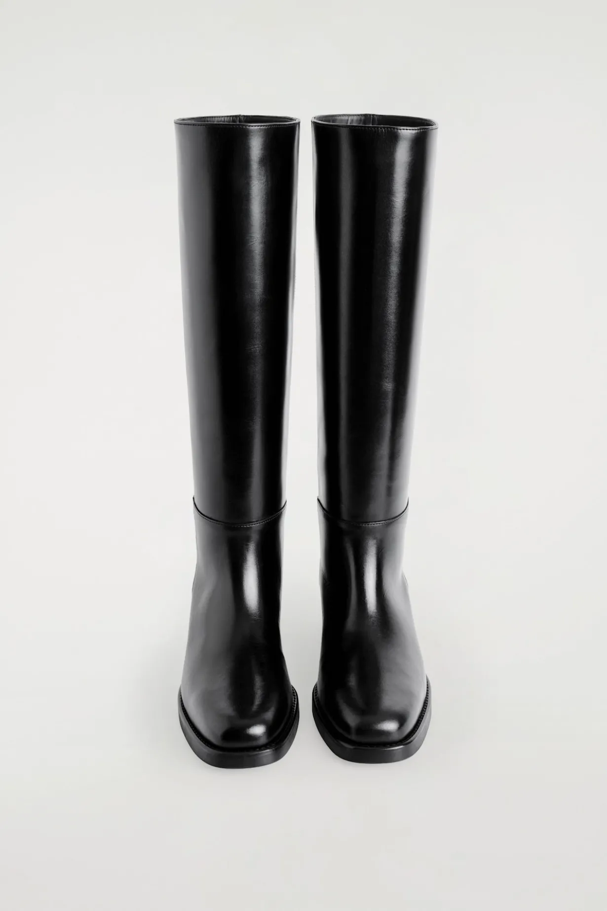 KNIEHOHE LEDERSTIEFEL