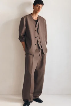 KRAGENLOSER BLAZER AUS LEINEN-MIX