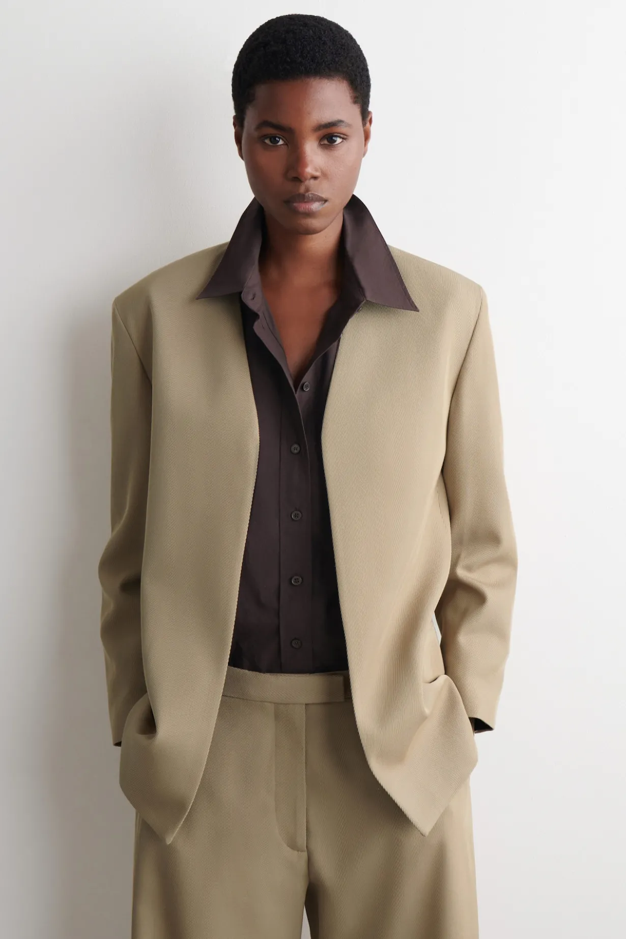 KRAGENLOSER BLAZER AUS WOLL-TWILL