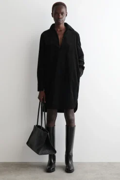 KURZES HEMDKLEID AUS CORD