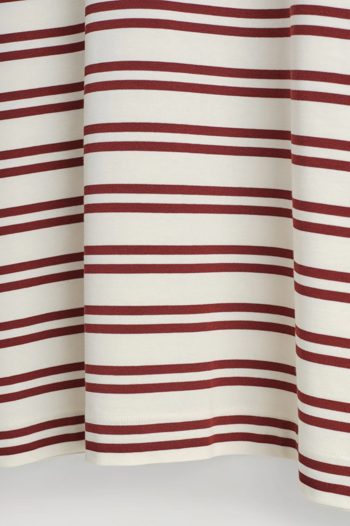 KURZES T-SHIRT-KLEID AUS BAUMWOLLE